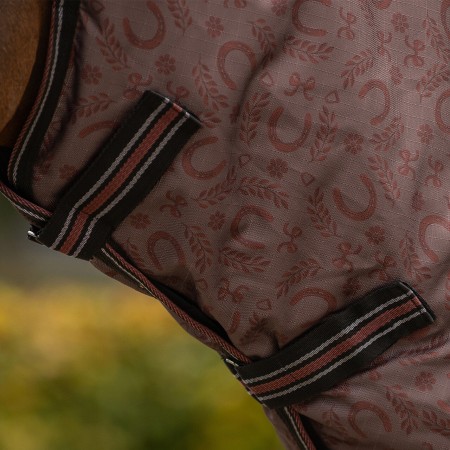 Manta exterior con cuello "COLLECTION" 250Gr de QHP