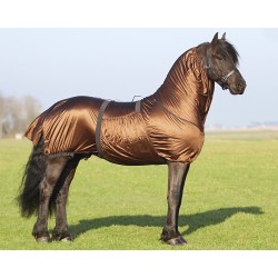 Manta anti-eczema caballo Frisón QHP