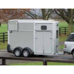 Remolque para caballos HB511 de Ifor Williams 2