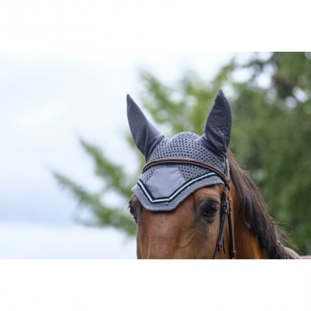 Conjunto  de mantilla y orejeras Domino de Equitheme