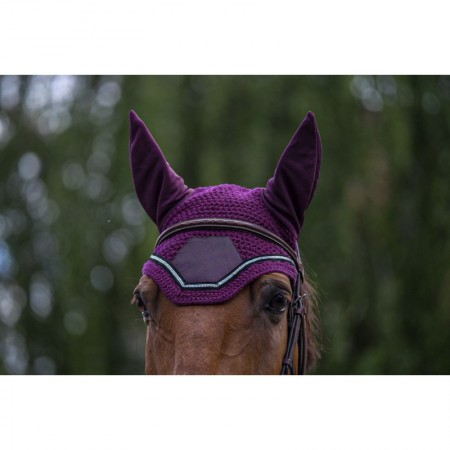 Conjunto  de mantilla y orejeras Domino de Equitheme