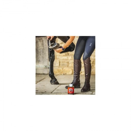 Comprar Pomada para Cascos Cornucrescine Daily Hoof Barrier CARR&DAY